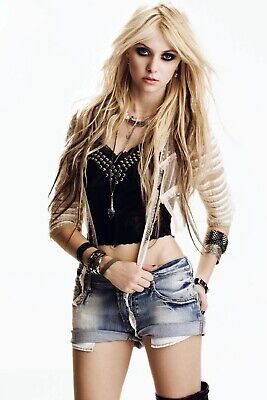 calvin klein recommends taylor momsen hot pic