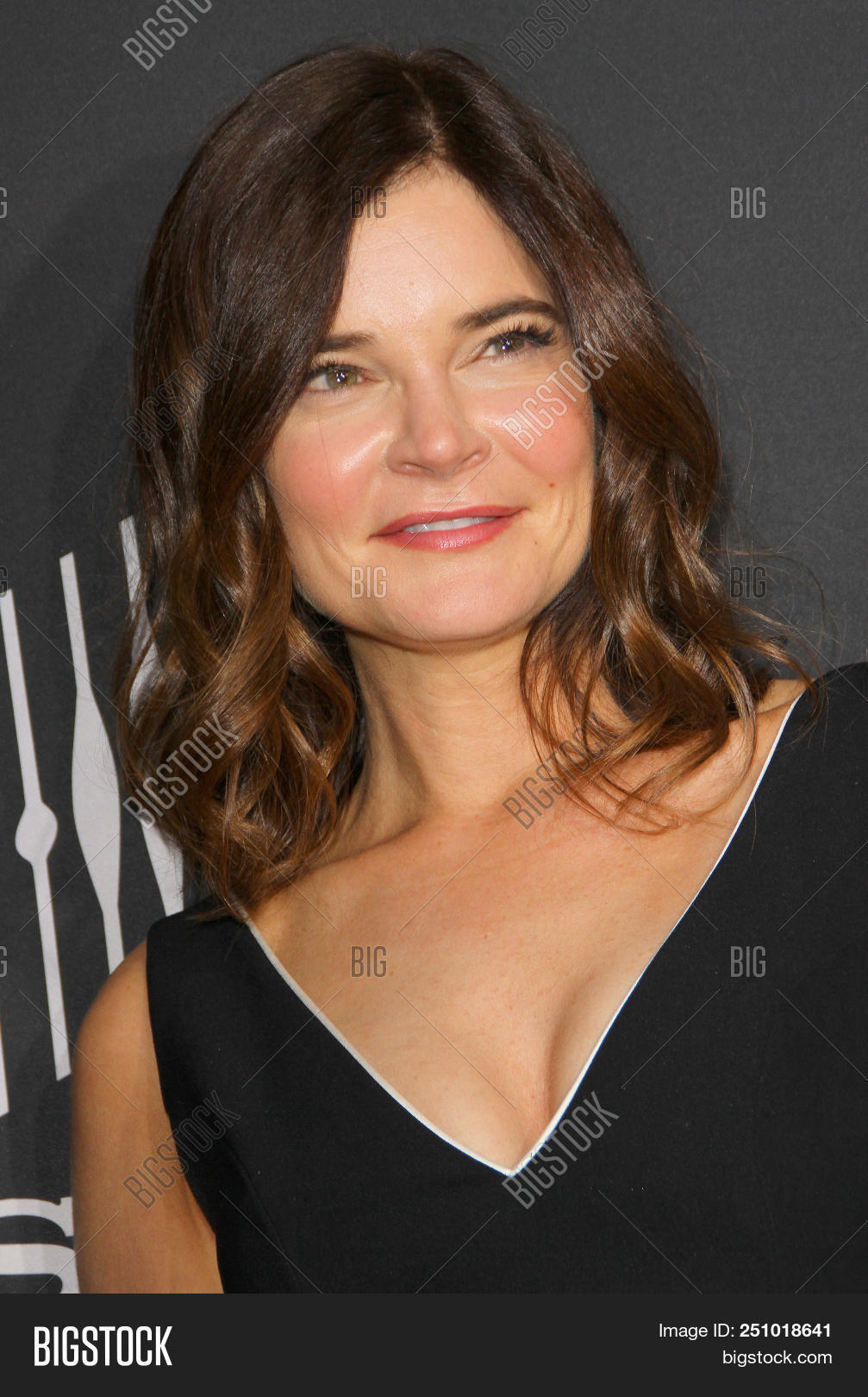 aaron elston add photo betsy brandt sexy